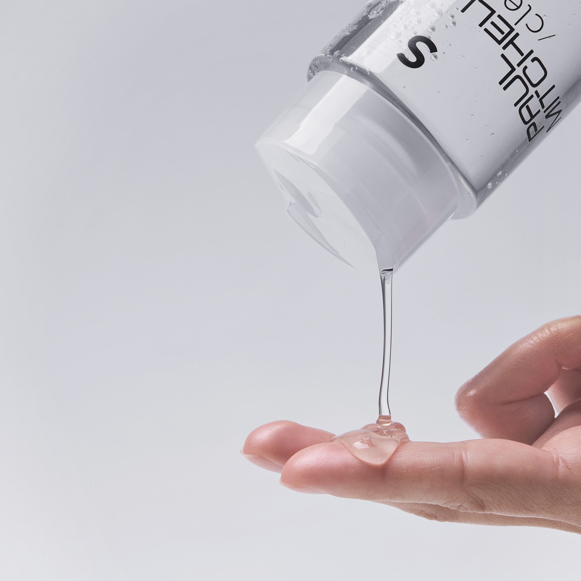 Clear Essential Shampoo - Image 4